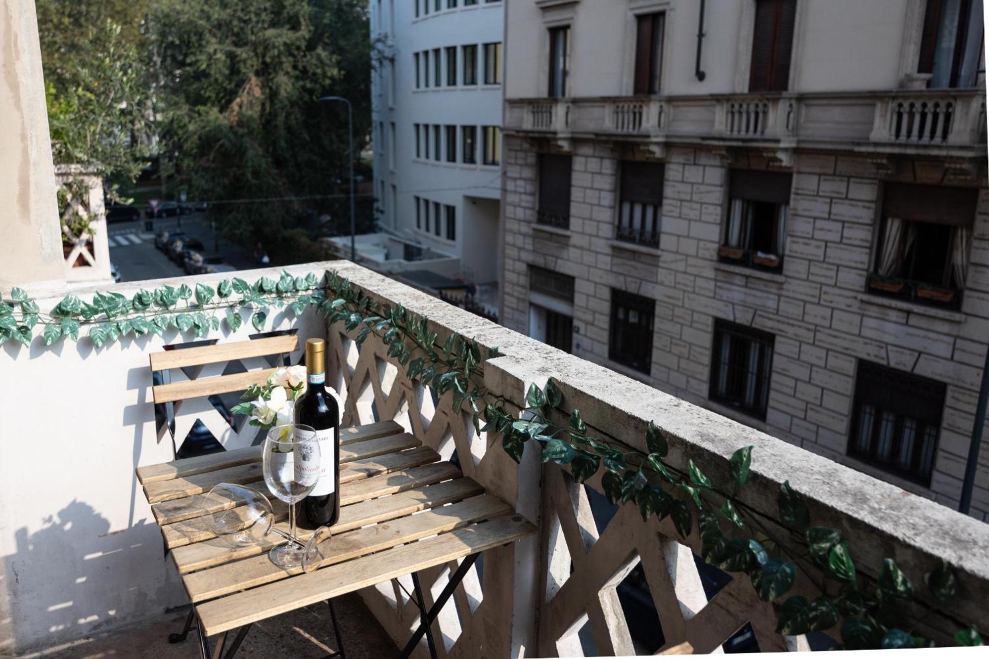 Navigli-Duomo - Prestige Apartment Netflix-Wifi Milano Dış mekan fotoğraf